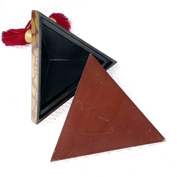 NEW-GOLD Foil Imperial Mae Ping Wood Jewelry Box - Picture 4 of 8